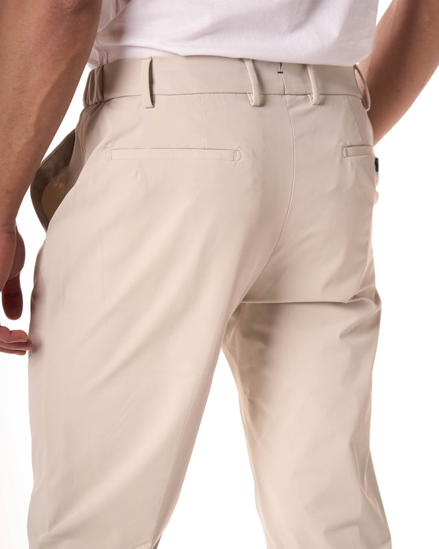 Pantaloni tecnico elastico color ghiaccio