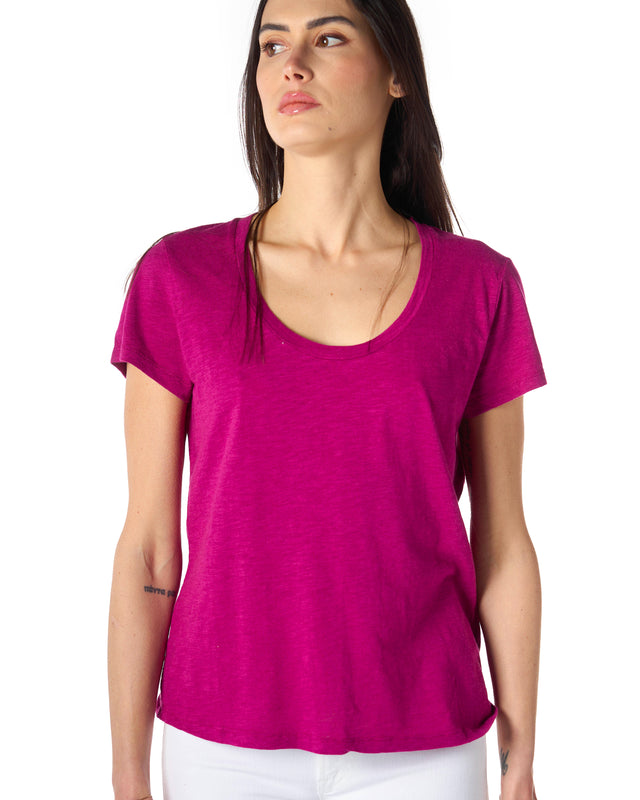 T-SHIRT SCOLLO MADONNA