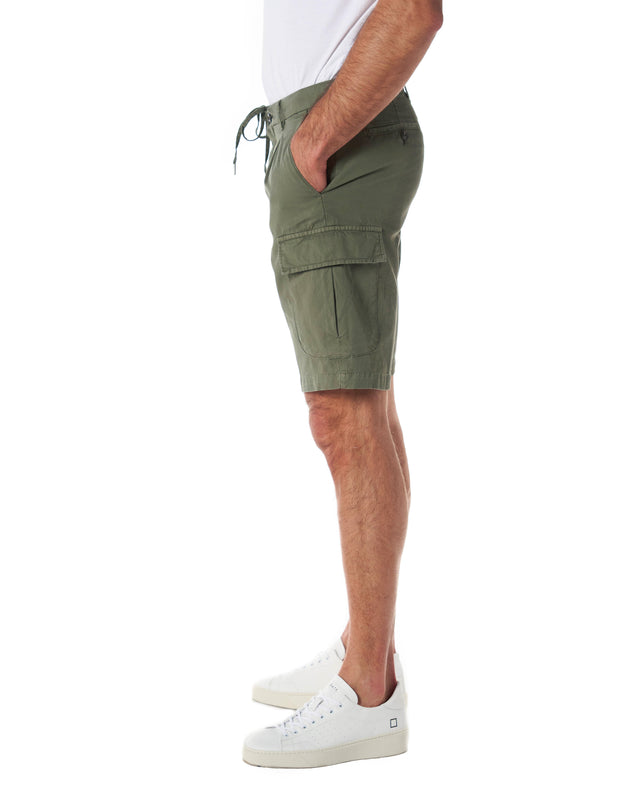 Bermuda tasconi color verde