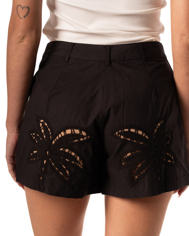 bermuda con ricamo fiore sangallo colore nero