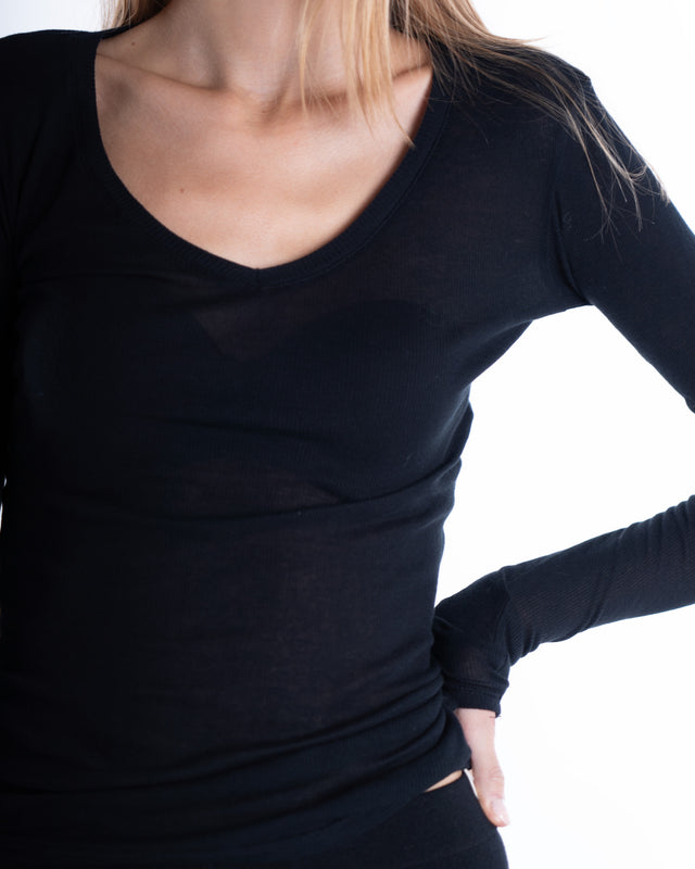 TSHIRT SCOLLO V MANICA LUNGA