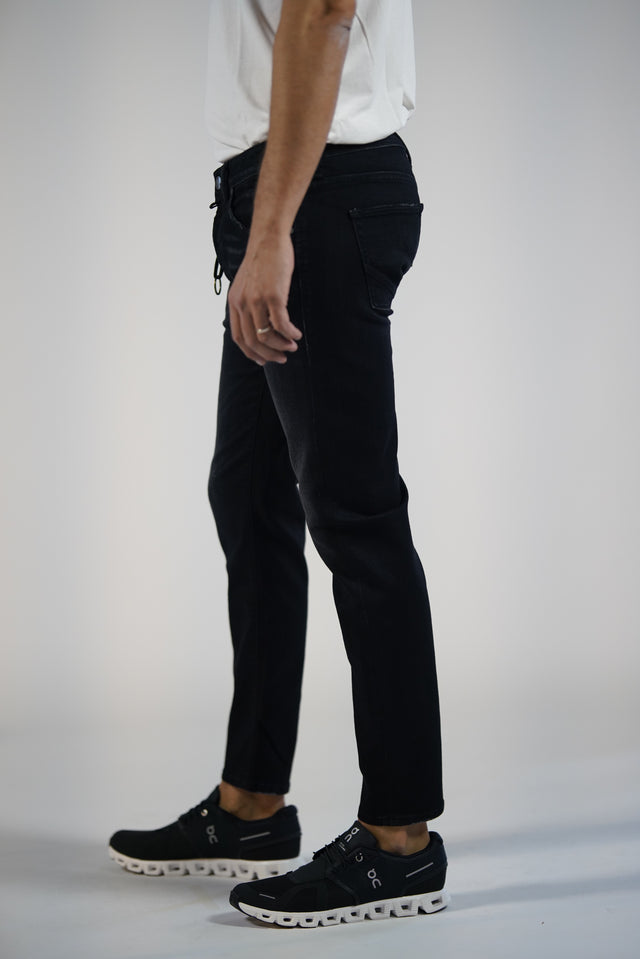 JEANS SLIM NERO