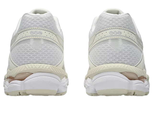 GEL CUMULUS 16 WHITE/CREAM