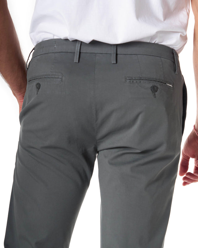 Pantaloni cotone stretch color grigio