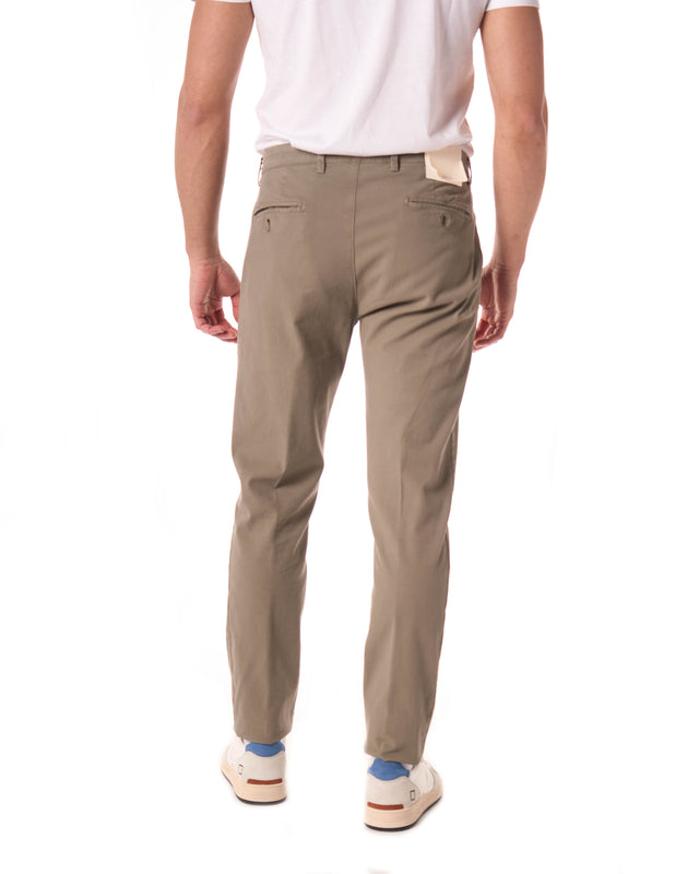 Pantaloni cotone color militare