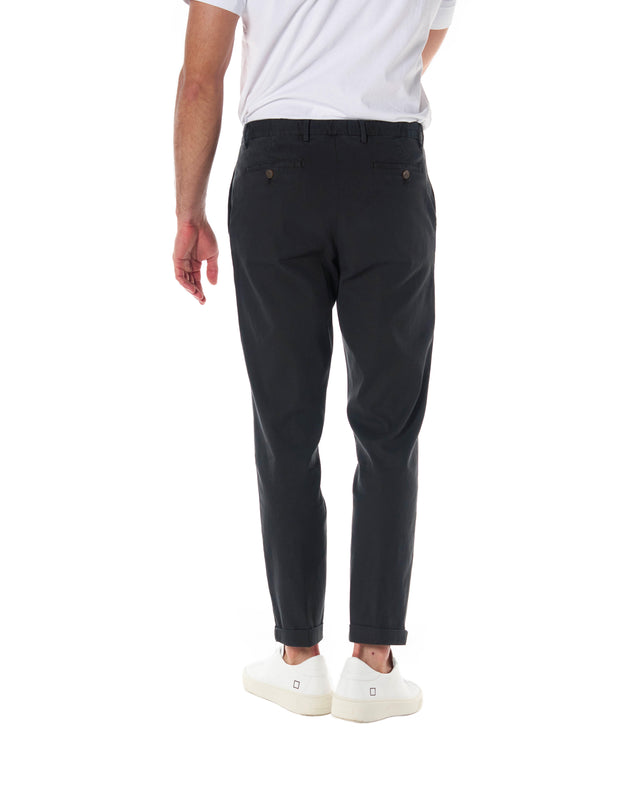 Pantalone con elastico color nero