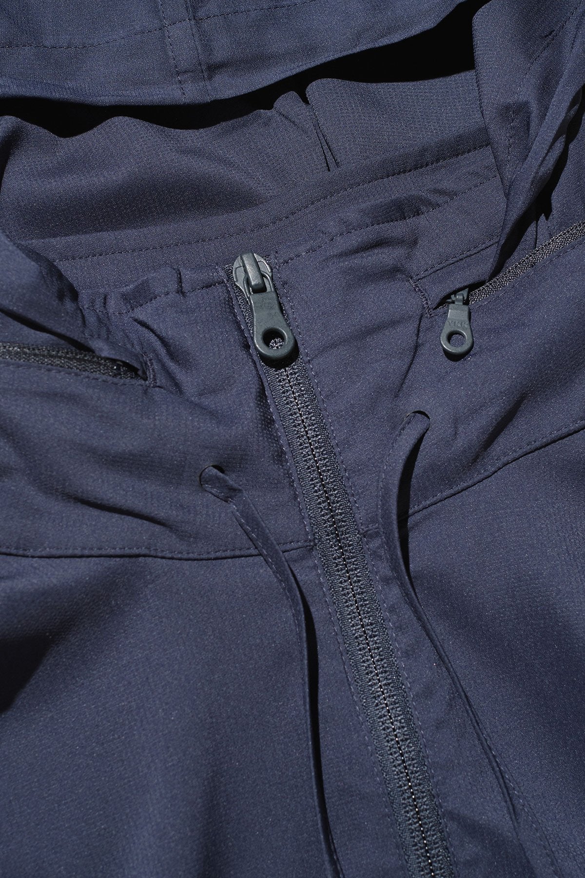 HALF ZIP WINBREAKER