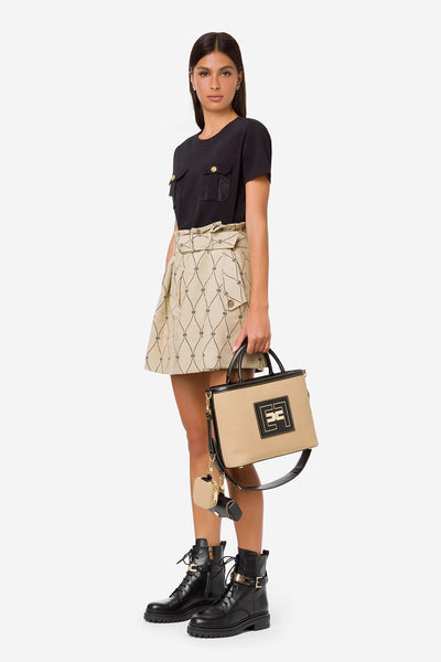 T-SHIRT GIROCOLLO CON TASCHE IN ORGANZA RICAMATA